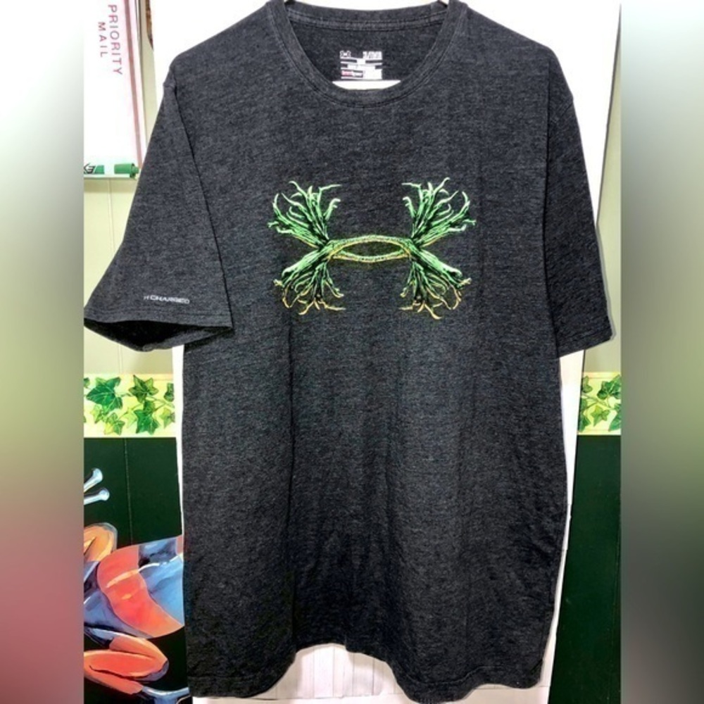 🚦Under Armour Dark Gray 3D Antler cotton blend T-shirt